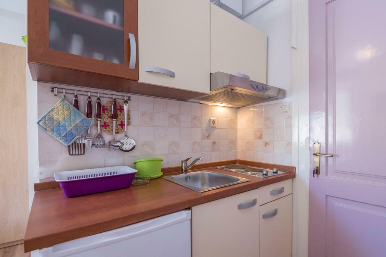 Apartment Riva 5 Komiža Extérieur photo
